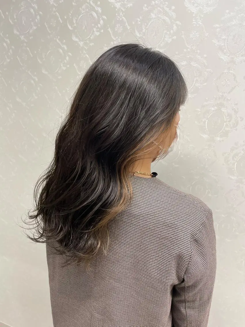 ミディアム カット ヘアカラー トリートメント ココロ☀️ CLUTCH天王寺店のヘアスタイル