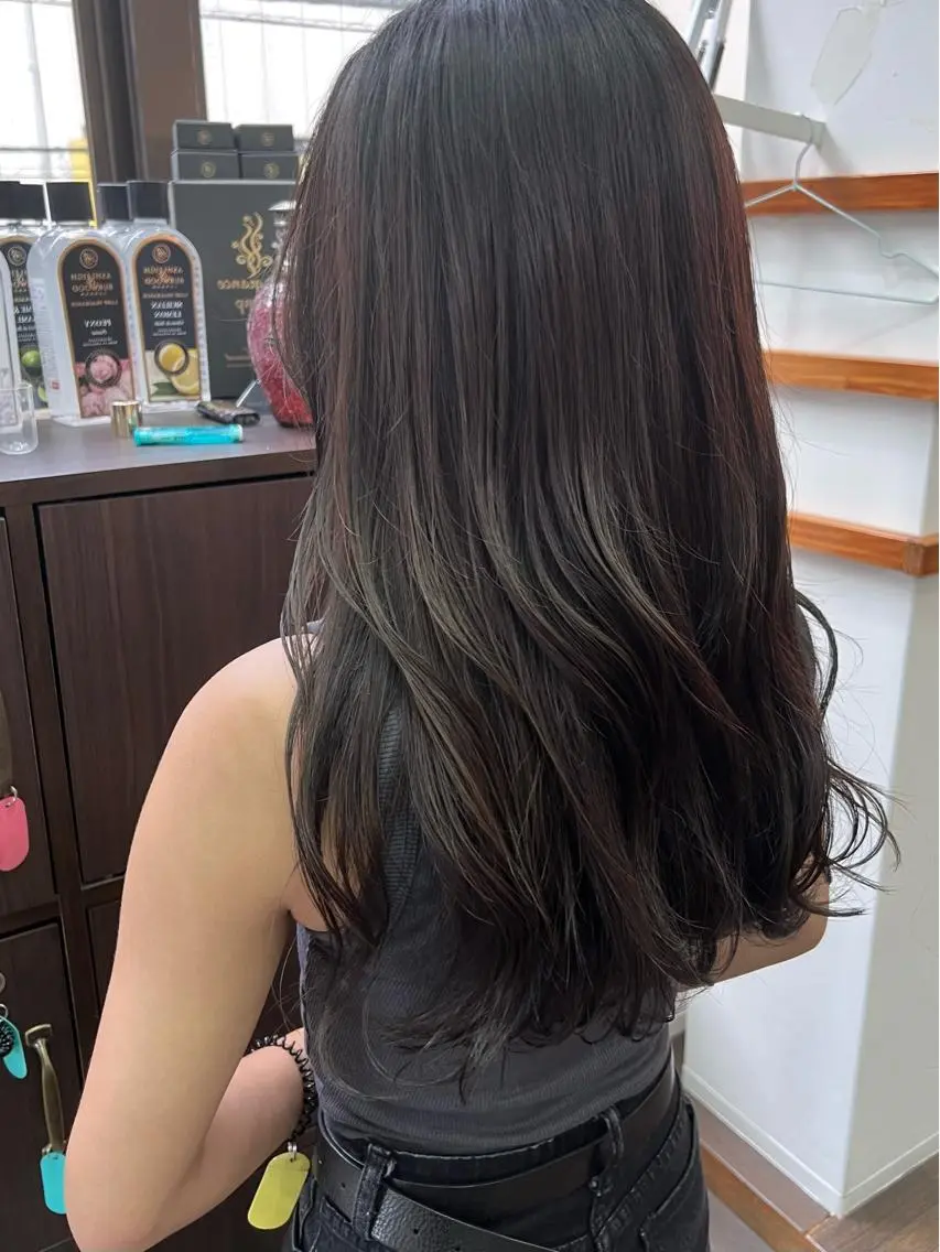 ミディアム ✅似合わせ レイヤーカット梅澤徹のヘアスタイル