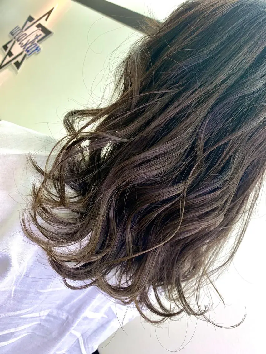 カラー Itsuki .のヘアスタイル