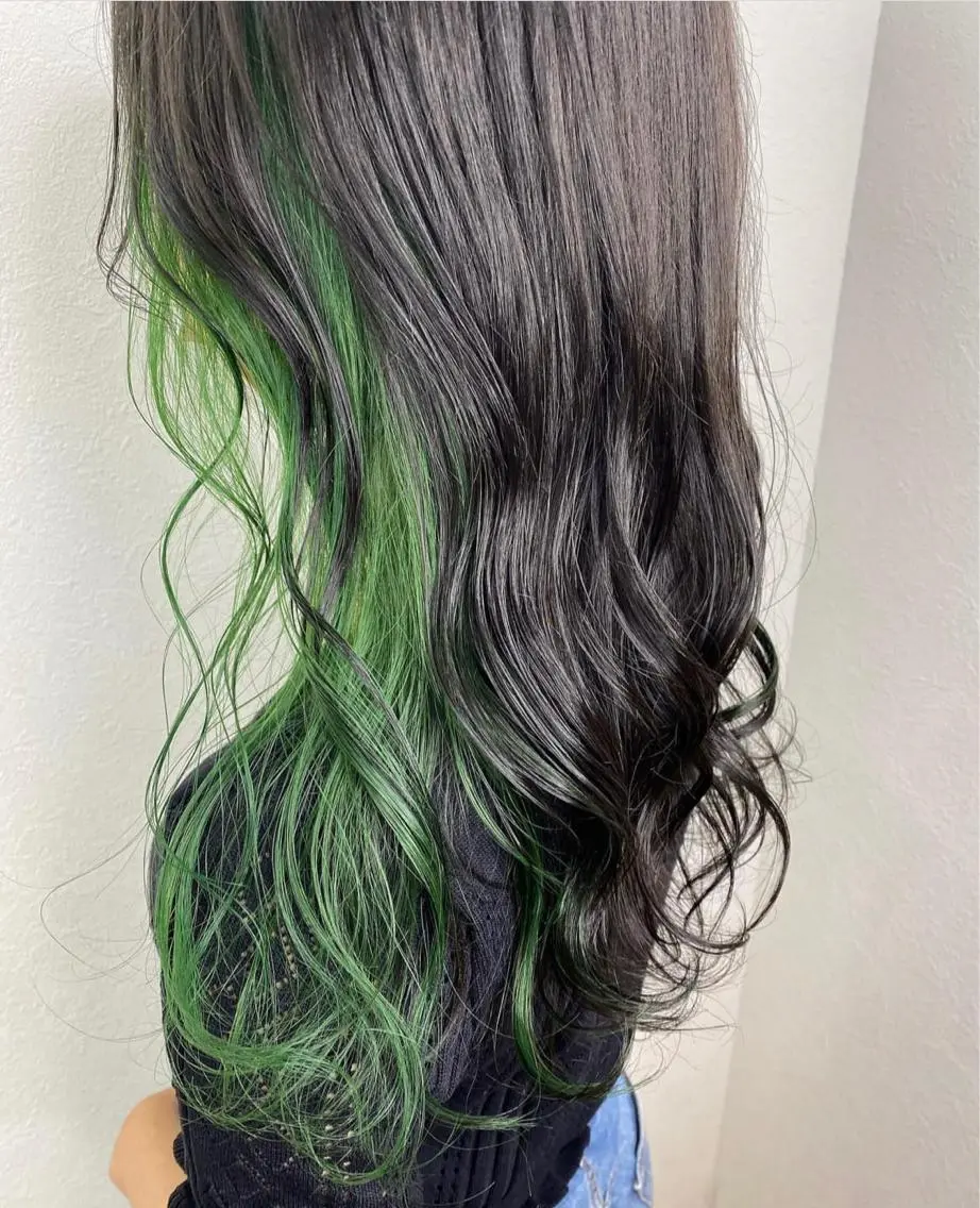 カラー 中村 彩夏のヘアスタイル