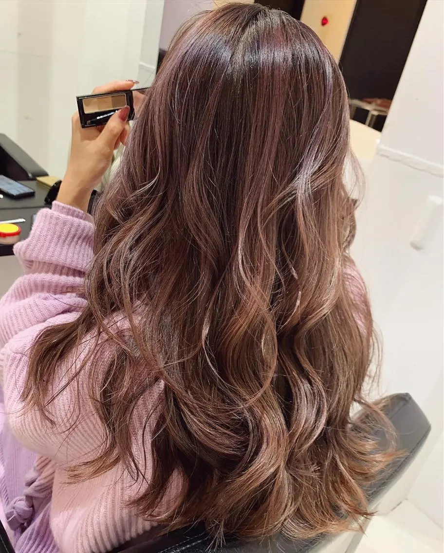 ロング カラー ヘアアレンジ ベージュカラー グラデーションカラー ハイライトカラー くせ毛 外国人風カラー 阿部 圭悟のヘアスタイル