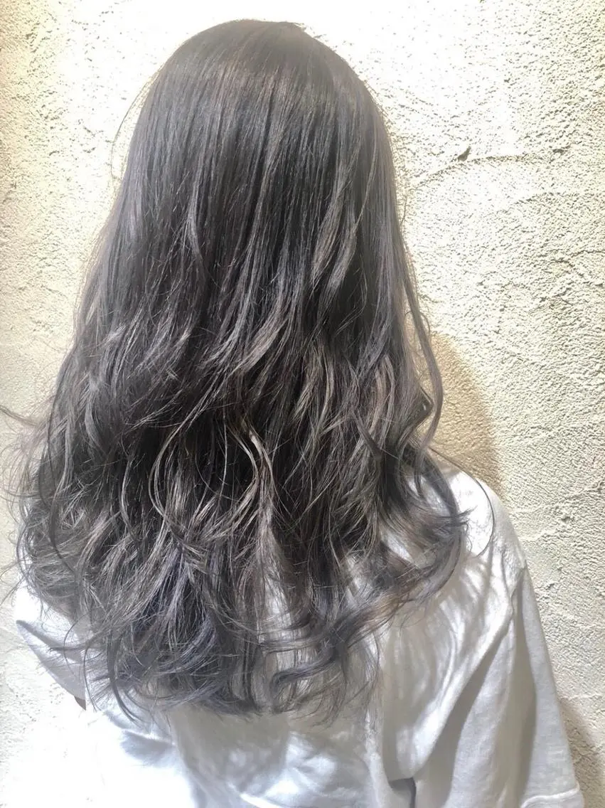 カラー シールエクステ/ ハイトーンカラーのヘアスタイル