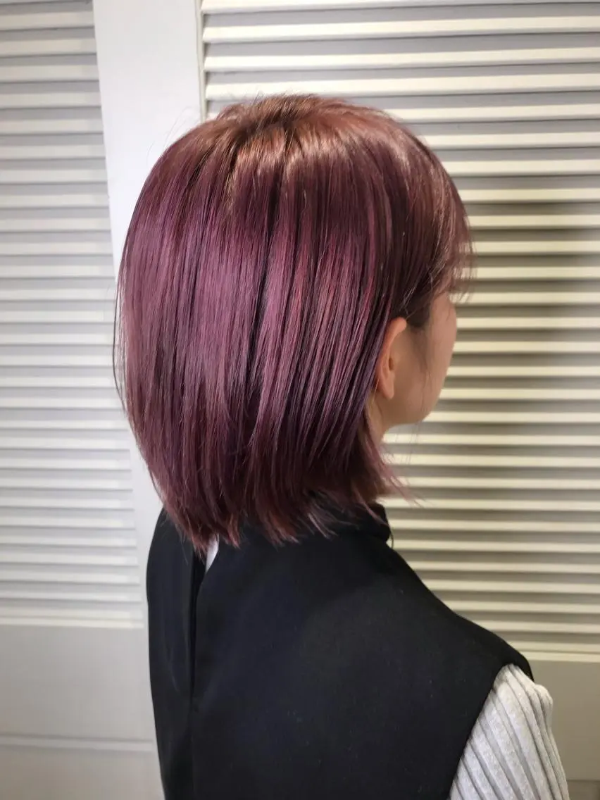 ミディアム カラー アッシュ ブリーチ ダブルカラー ラベンダーカラー ラベンダーアッシュ ヘアカラー 色気レイヤー& ショートはお任せ🌟のヘアスタイル