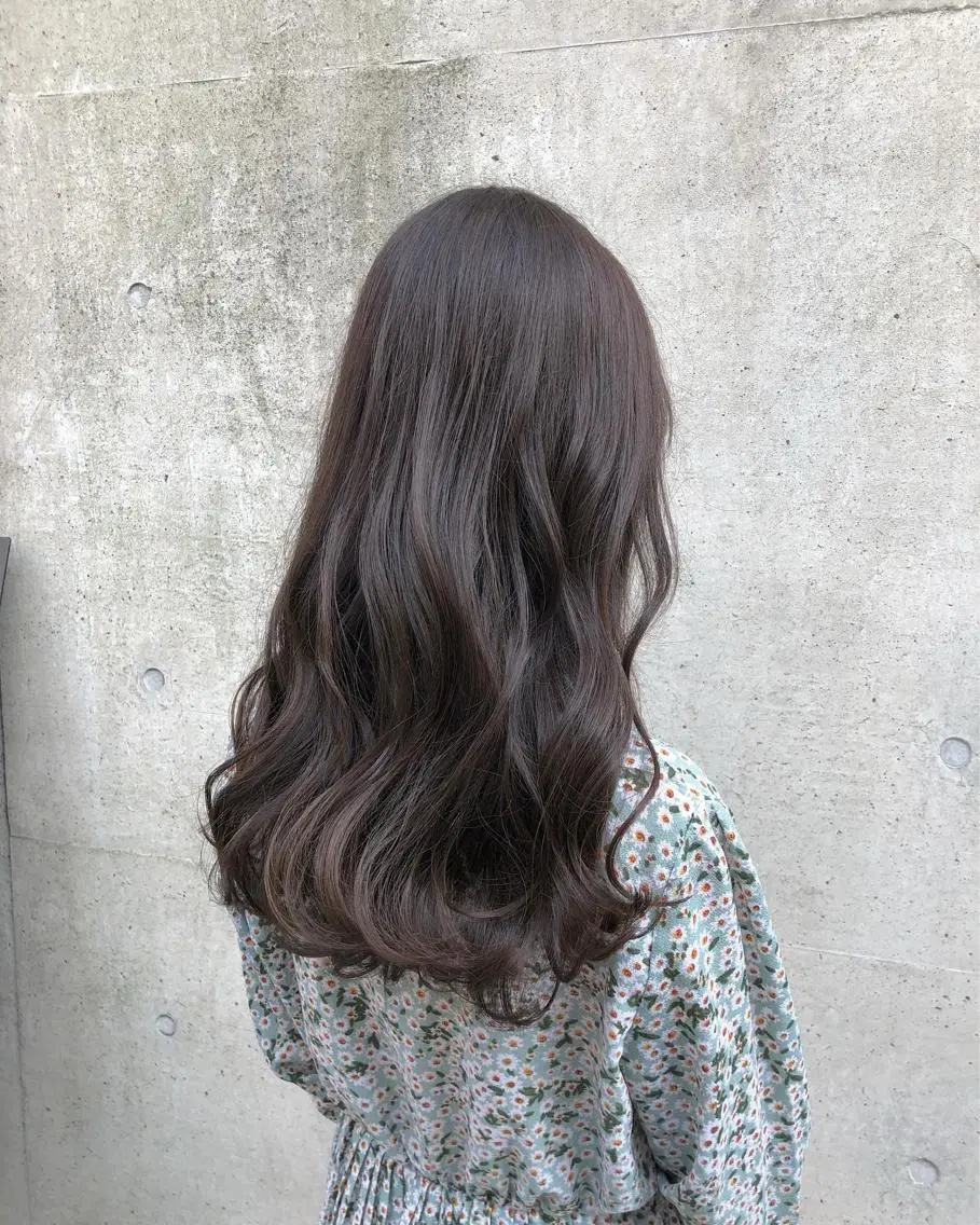 ロング カラー ベージュカラー オリーブベージュ フレンチボブパーマ Yuukiのヘアスタイル