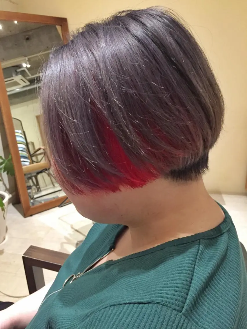 ショート カラー ハイトーンカラー レッドカラー シルバー トリートメント ◇おの あすか◇のヘアスタイル