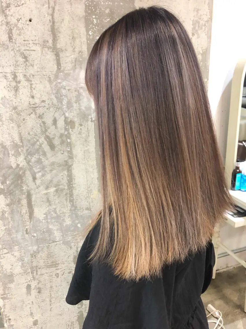 ロング カラー グラデーションカラー ハイライトカラー ハイライト Pia ツボイ ケイタのヘアスタイル