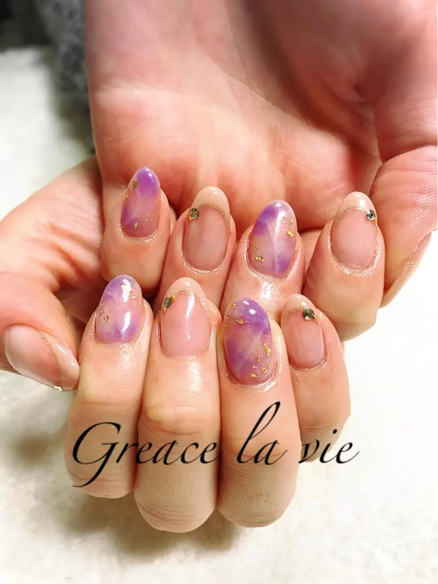ミディアム カラー ネイル マツエク・マツパ ニュアンスネイル Greace  la vieのネイルデザイン