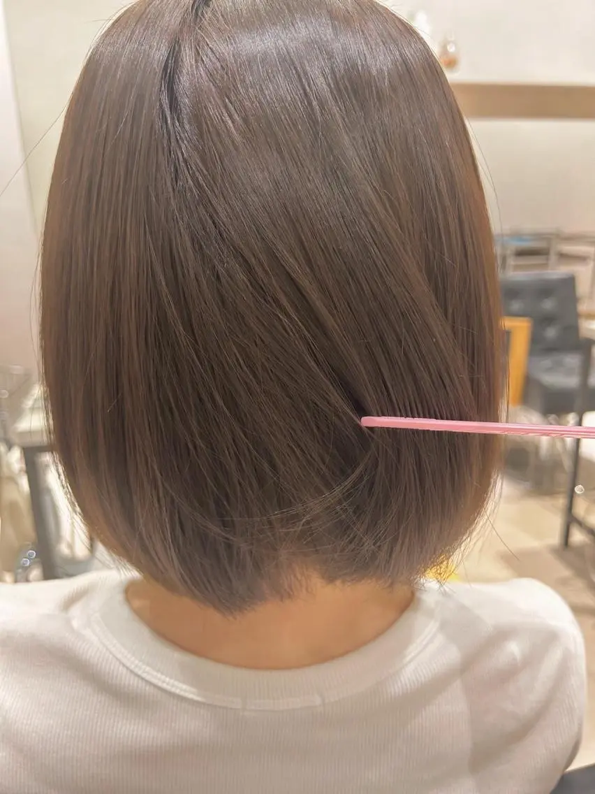 カラー ブリーチ ブリーチなしカラー ミディアムヘア Chifumiのヘアスタイル