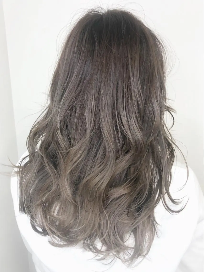 セミロング カラー 透明感カラー グラデーションカラー ハイライトカラー イルミナカラー ハイライト メンズヘア特化 崎田 成人のヘアスタイル
