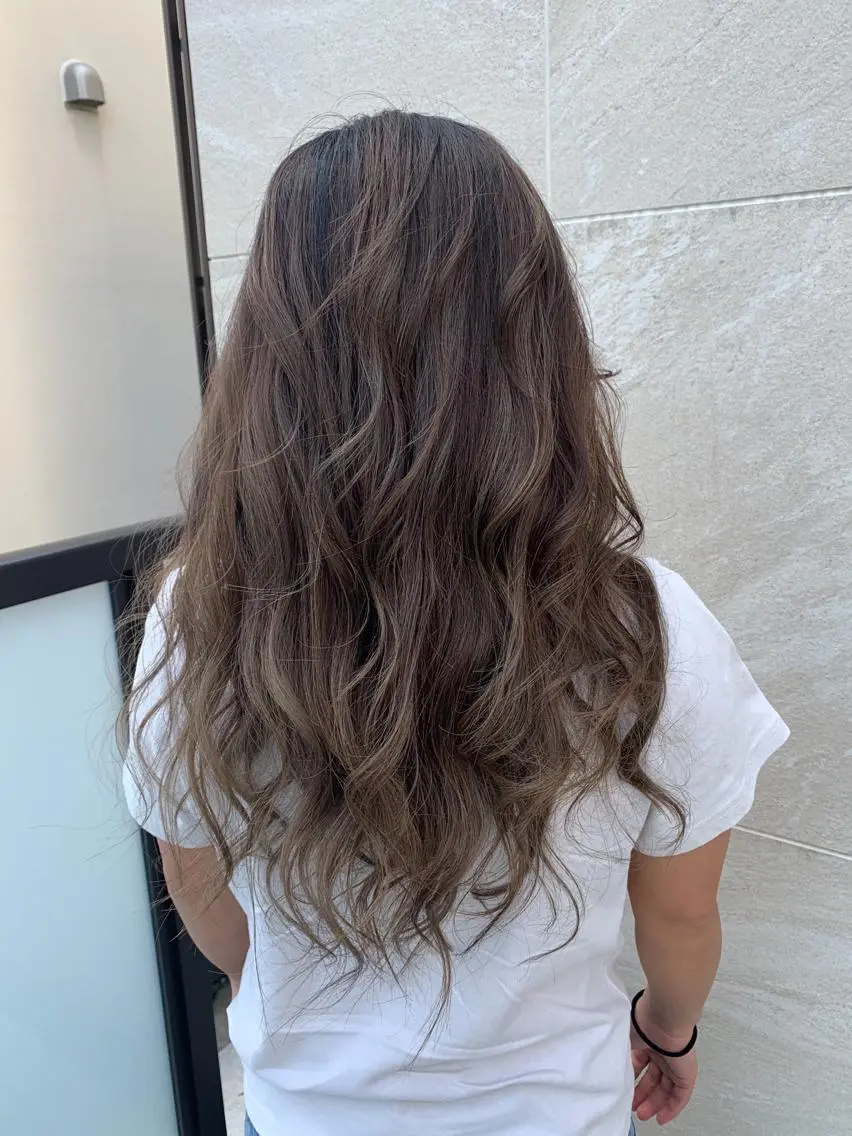 ロング カラー アディクシーカラー ハイライトカラー ハイライト カラー特化サロン大阪 ルービック江坂/新城のヘアスタイル