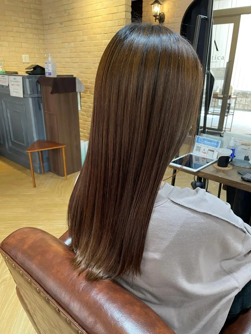 カラー MIKU ナチュラルヘア✂️✨のヘアスタイル