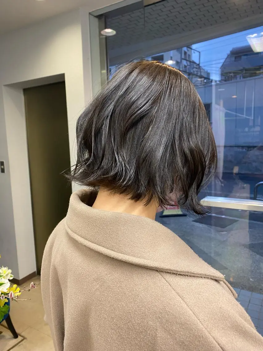 ショート カラー 産休の為お休みです! 小島凜のヘアスタイル