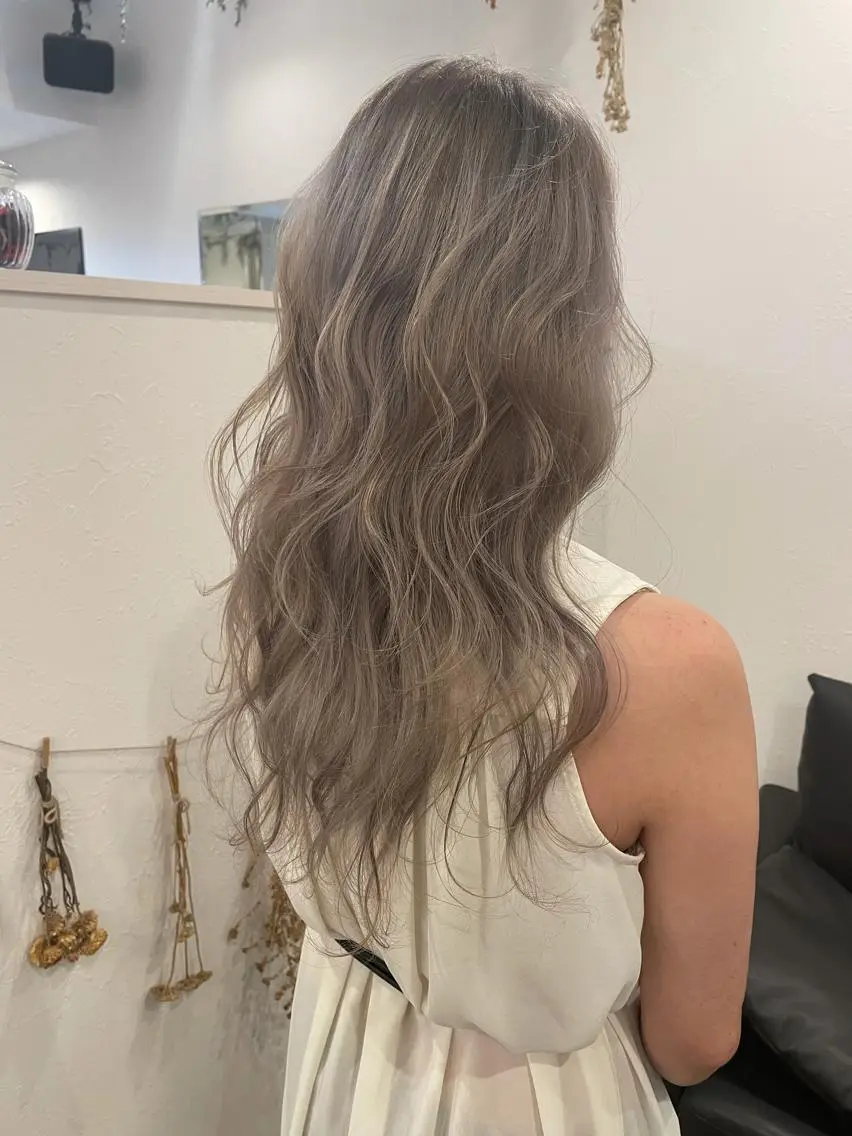 ロング カラー ブリーチ ハイトーンカラー ヘアカラー m ā l o.🌷 サカモトマイコのヘアスタイル