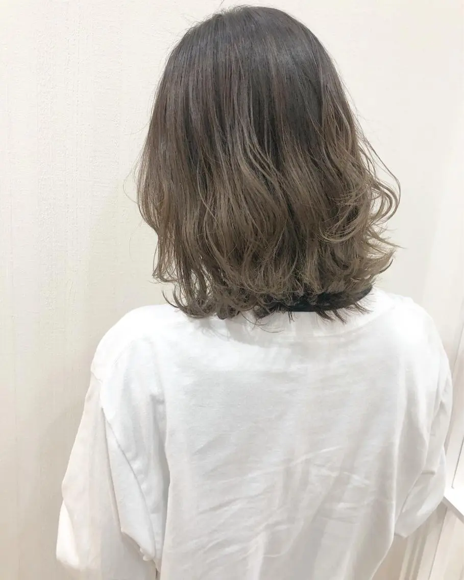 ショート カラー 横浜ブリーチムラ直し ハイトーン/ブリーチのヘアスタイル