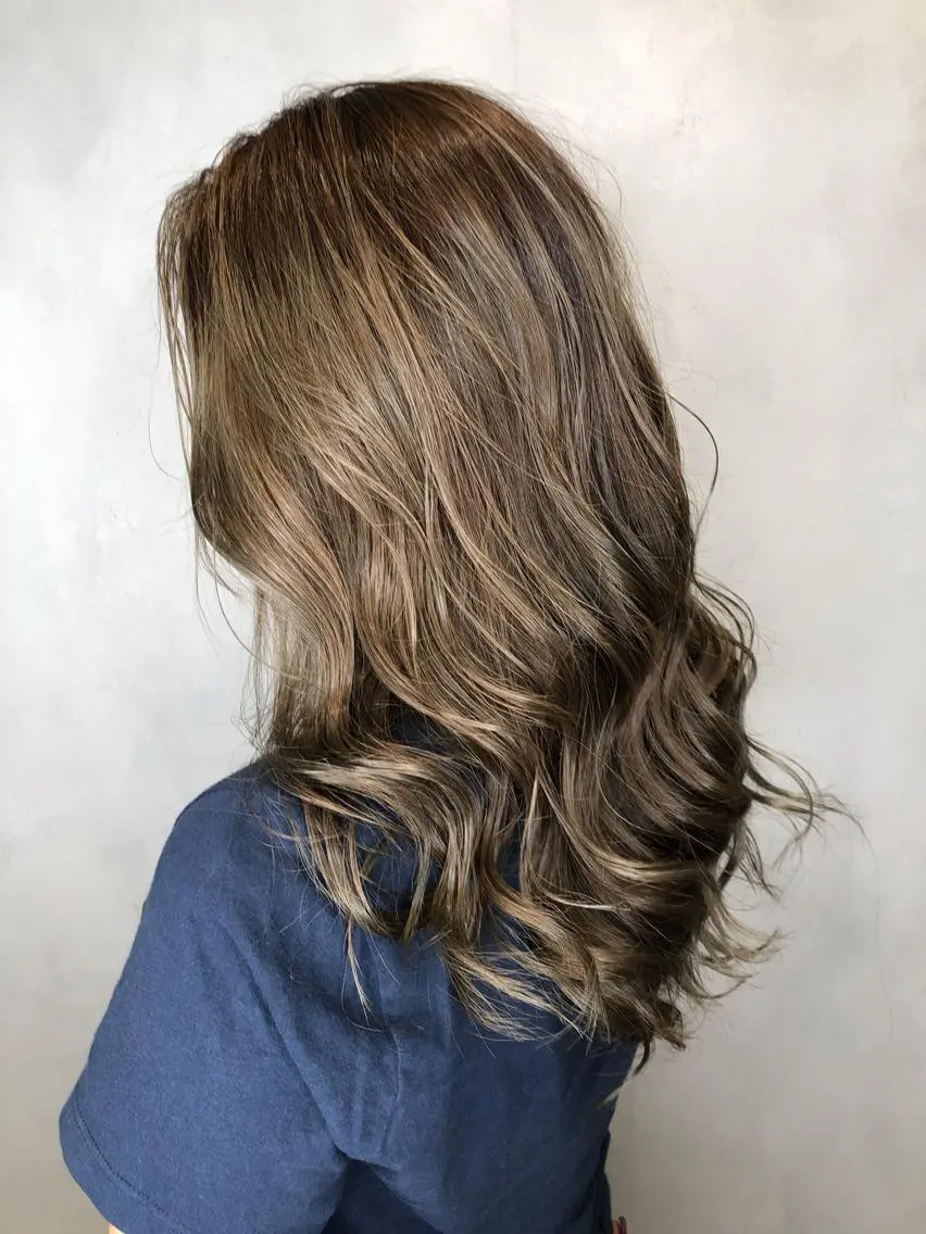 ロング カラー ヘアアレンジ ハイライトカラー 3Dハイライト ハイライト 渡辺　亮/髪質改善 レイヤーカットのヘアスタイル