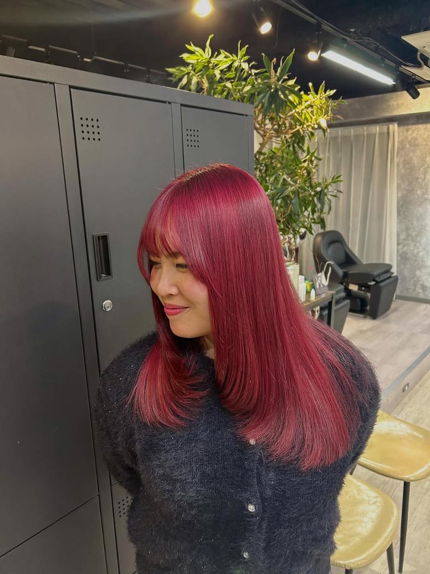 ミディアム カラー ブリーチ カット ヘアカラー ハッシュ/レイヤー /ウルフ/横山大樹のヘアスタイル
