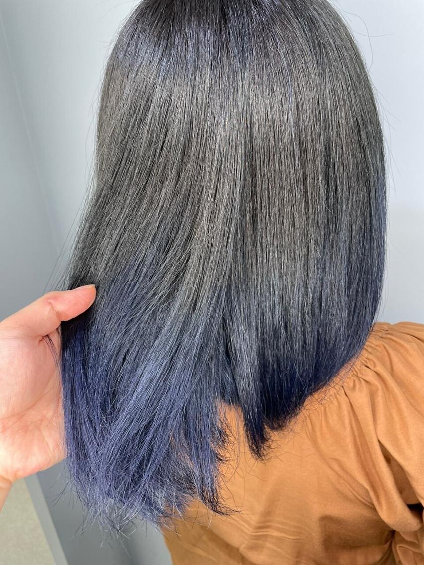 ミディアム カラー アディクシーカラー アッシュ ブルーカラー ダークアッシュ イヤリングカラー トップスタイリスト ✨KIRIKA中野✨のヘアスタイル