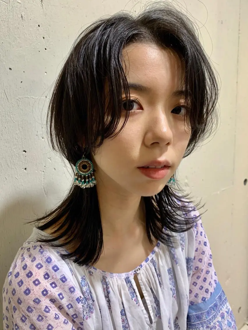 ミディアム 顔周りカット ウルフカット カット トリートメント パーマ美容師 hanaのヘアスタイル