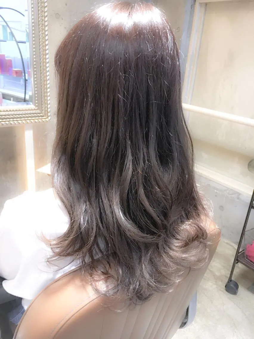 ロング カラー アッシュ アッシュグレー アッシュグレージュ グレージュ 北條 優輝のヘアスタイル