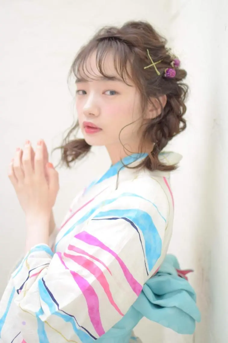 ミディアム 小林 永佳のヘアスタイル