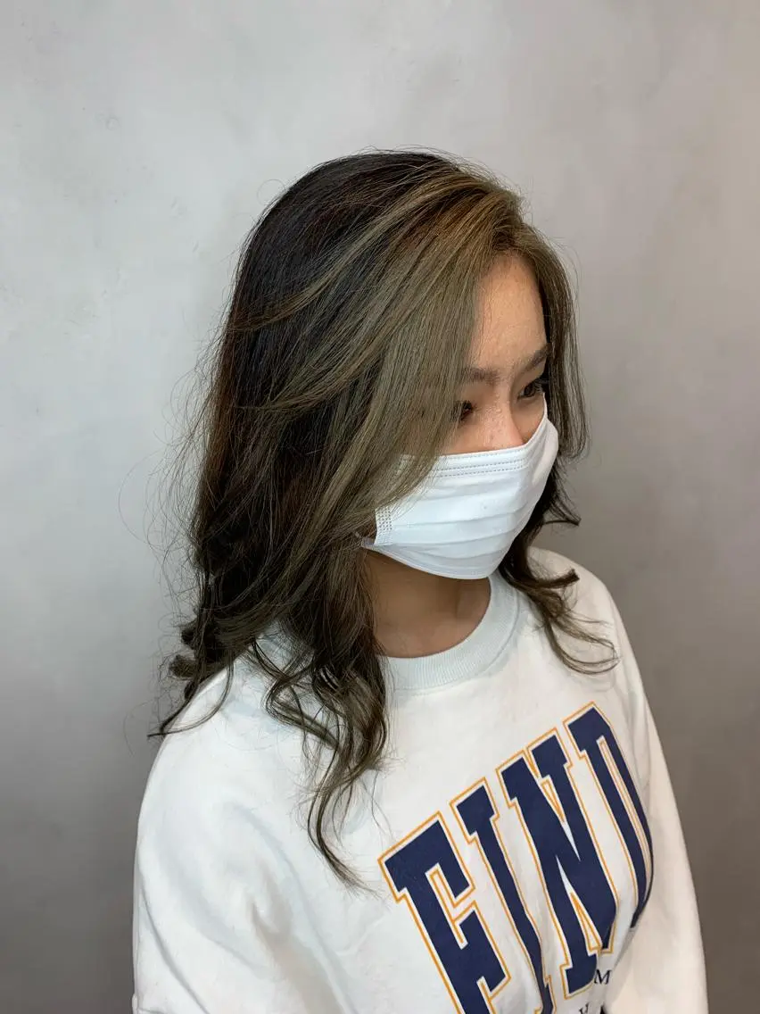 ロング カラー ブリーチ デザインカラー stylist N0Nのヘアスタイル
