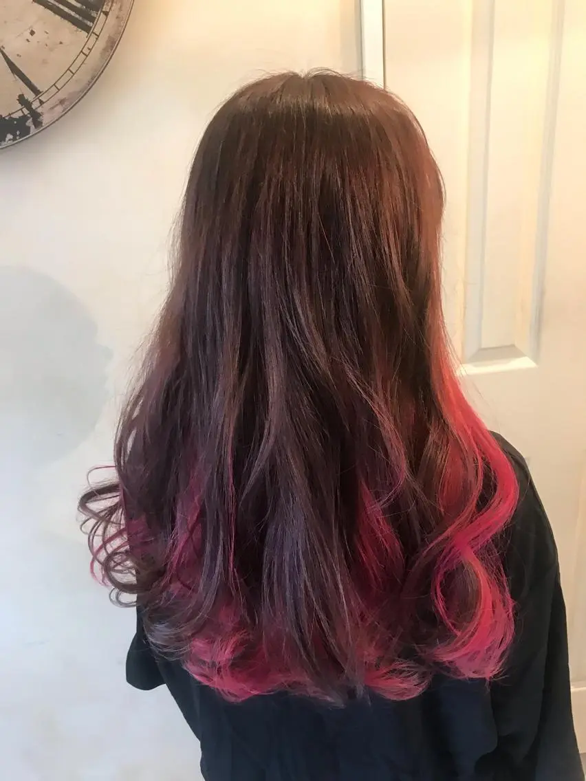 ロング カラー 岩谷/ブリーチ 🪽透明感カラーのヘアスタイル