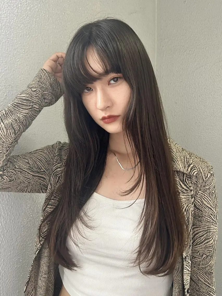 ロング カット 縮毛矯正 トリートメント 🌼U24 ヘアデザインラボのヘアスタイル