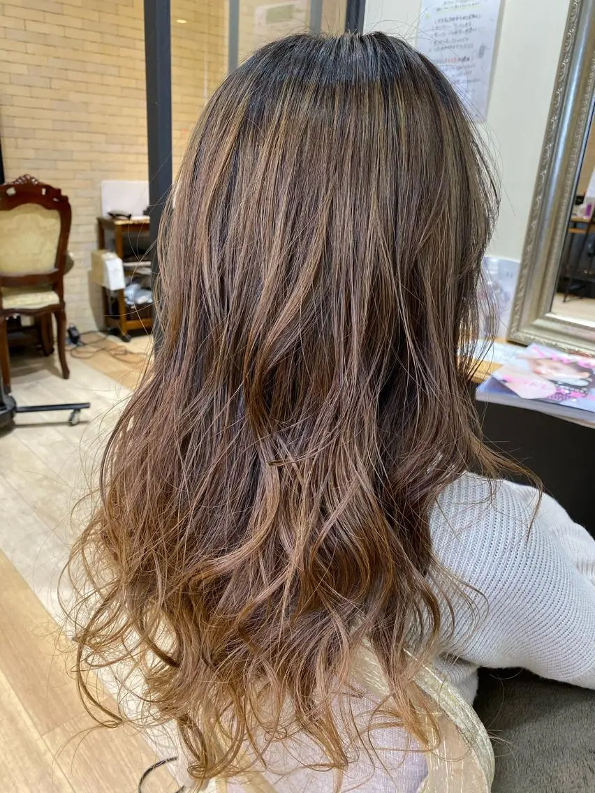 ロング カラー ヘアカラー トップスタイリスト/ アユミのヘアスタイル