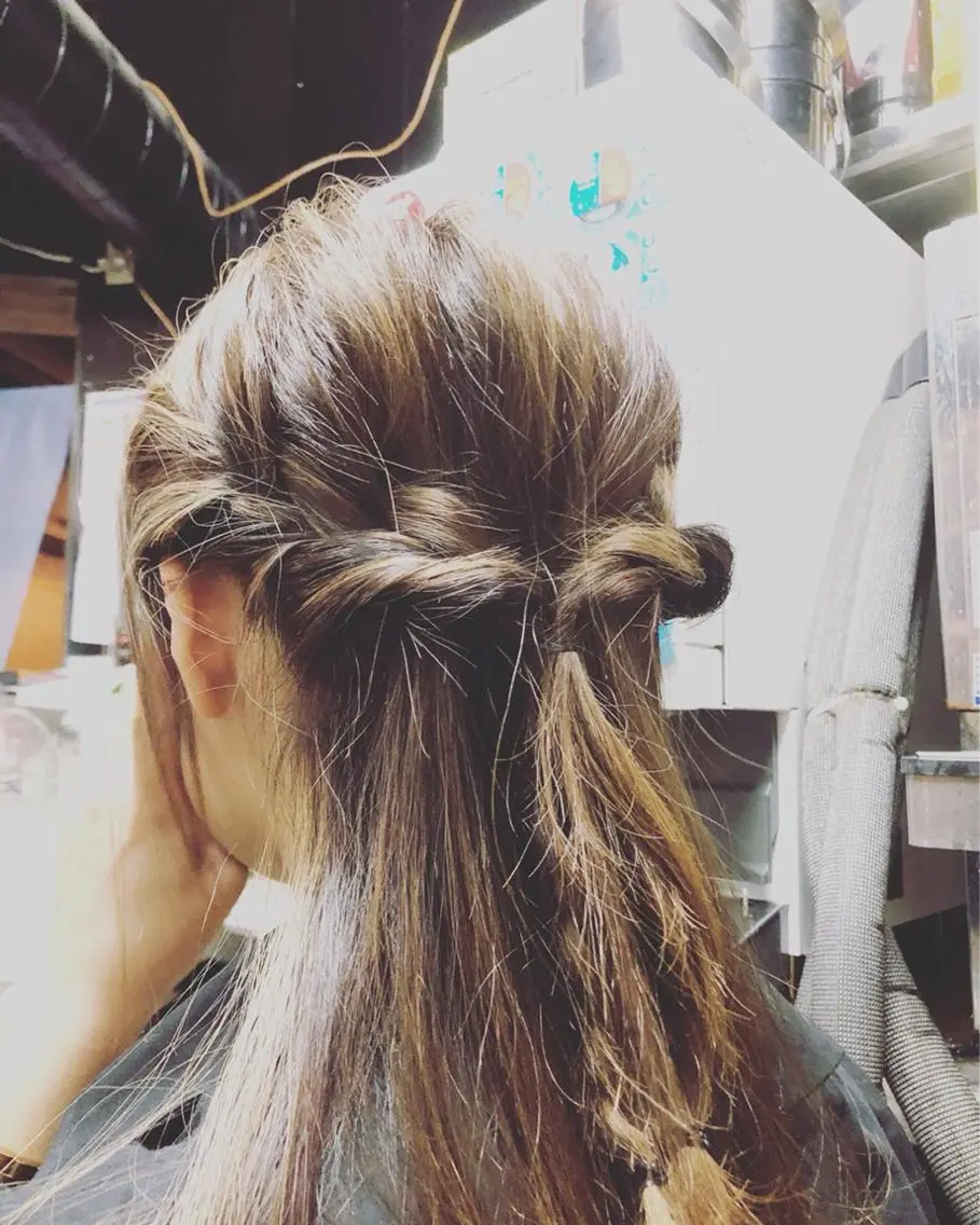 ミディアム カラー ヘアアレンジ 簡単アレンジ 期間限定無料カット まつきのヘアスタイル