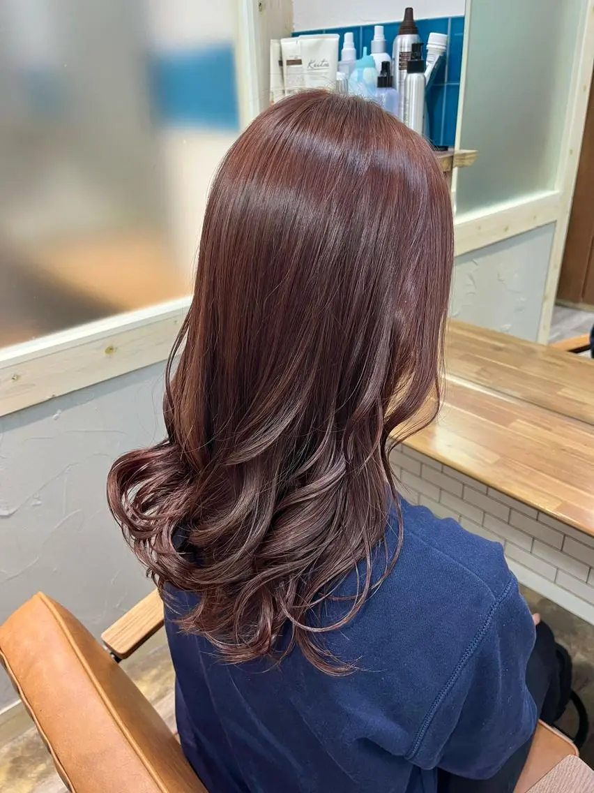 ロング カラー ボルドーカラー 🫧tomoka 透明感カラー🫧のヘアスタイル