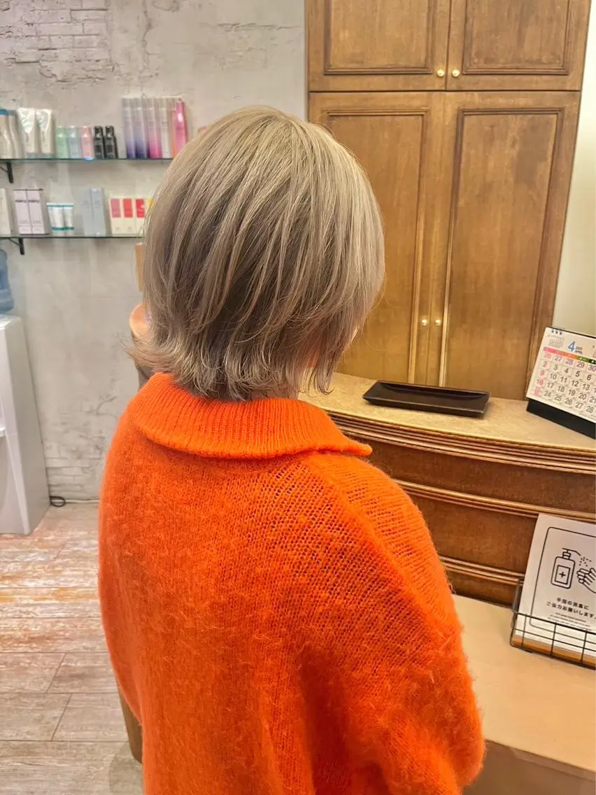 ショート カラー ベージュカラー ミルクティーベージュ 髪質改善*韓国ヘア* レイヤー*IBUKIのヘアスタイル