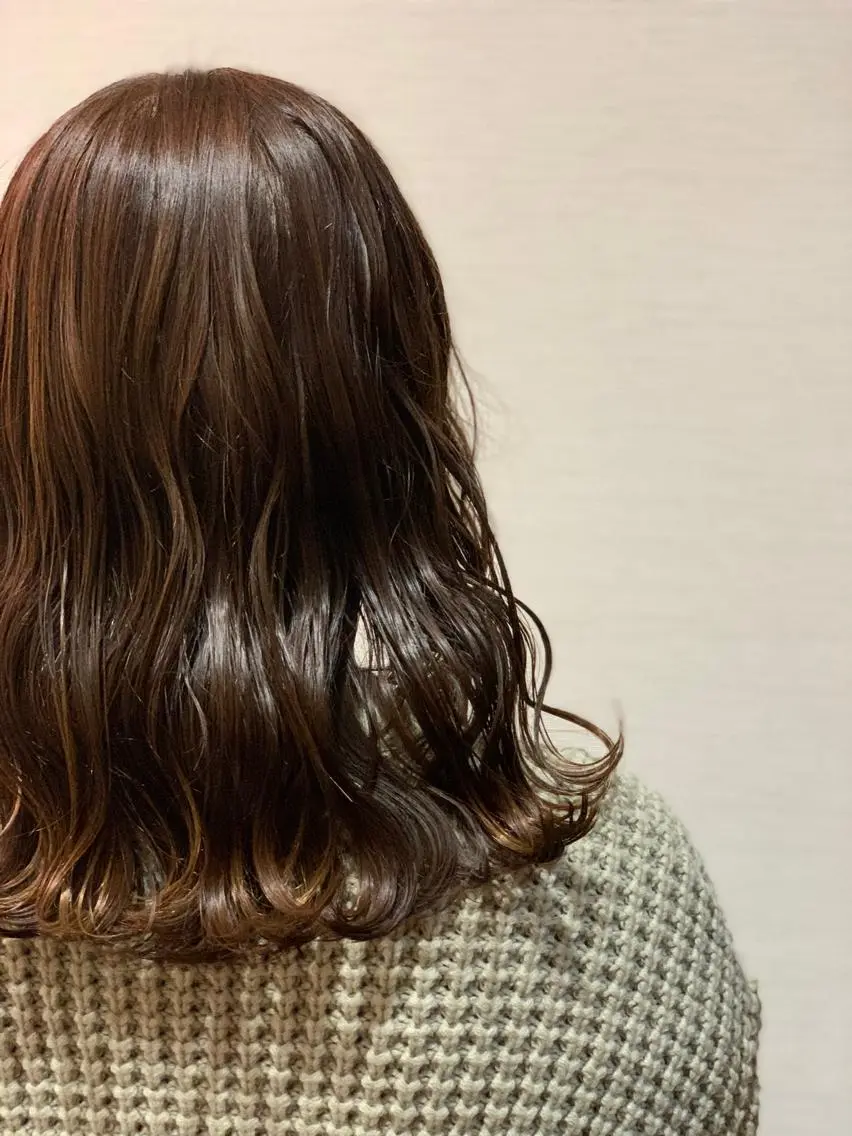 ミディアム カラー 蓮見友里 PiSTA／portのヘアスタイル