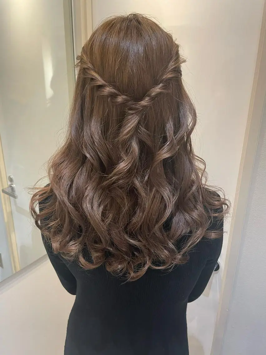 ロング ヘアセット 【ヘアケア特化型】 ネウィ京橋 juriのヘアスタイル