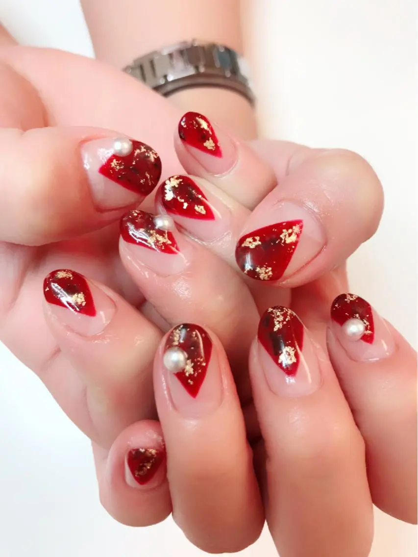 セミロング カラー パーマ ヘアアレンジ キッズ ネイル マツエク・マツパ ボルドーカラー ボルドー Sunny side nailのネイルデザイン
