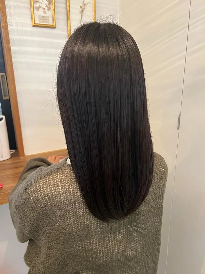ミディアム 縮毛矯正 鈴木 三保のヘアスタイル