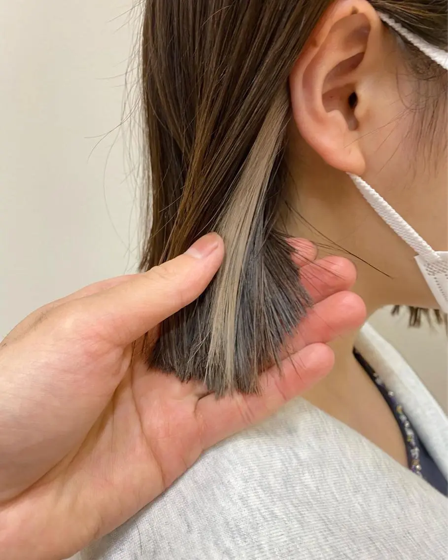 ショート カラー 切りっぱなしボブ イヤリングカラー ボブ カット ヘアカラー ハイトーン/ボブ/ レイヤー💫カイセイのヘアスタイル