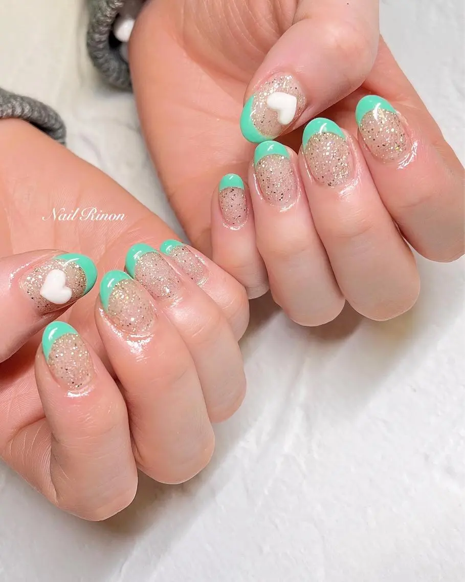 ネイル フレンチネイル ハート キラキラネイル ハンドネイル Nail Rinonのネイルデザイン