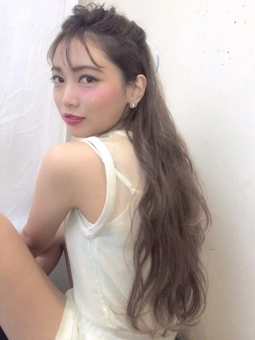ロング シースルーバング 遠藤 眞実のヘアスタイル