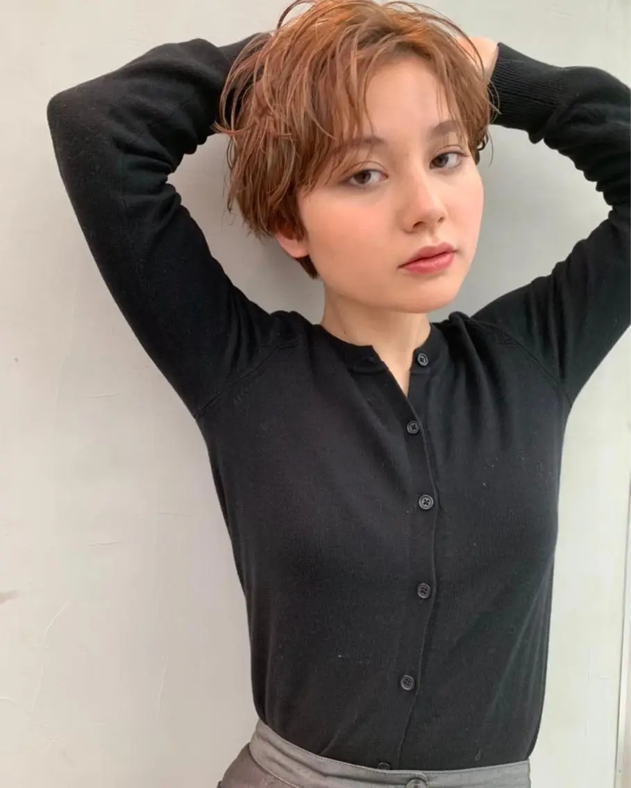 ショート カラー カット ヘアカラー 柔らかな縮毛矯正 透明感カラー💫のヘアスタイル