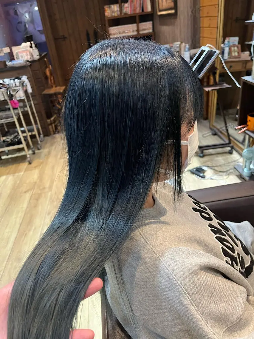 セミロング カラー ブリーチ ブルーカラー ネイビーカラー ブリーチなしカラー 縮毛矯正 ヘアカラー 中園康 /カラー/ブリーチのヘアスタイル