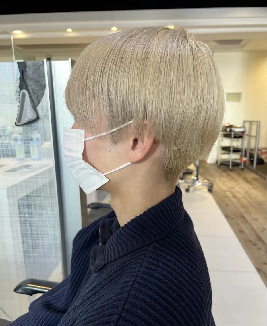 メンズ ハイライト特化小澤 奈津美のヘアスタイル