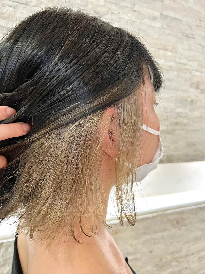 ショート カラー ヘアアレンジ ベージュカラー ブリーチ シルバー シルバーベージュ 🔶似合わせセンター パート/ヤス🔶のヘアスタイル