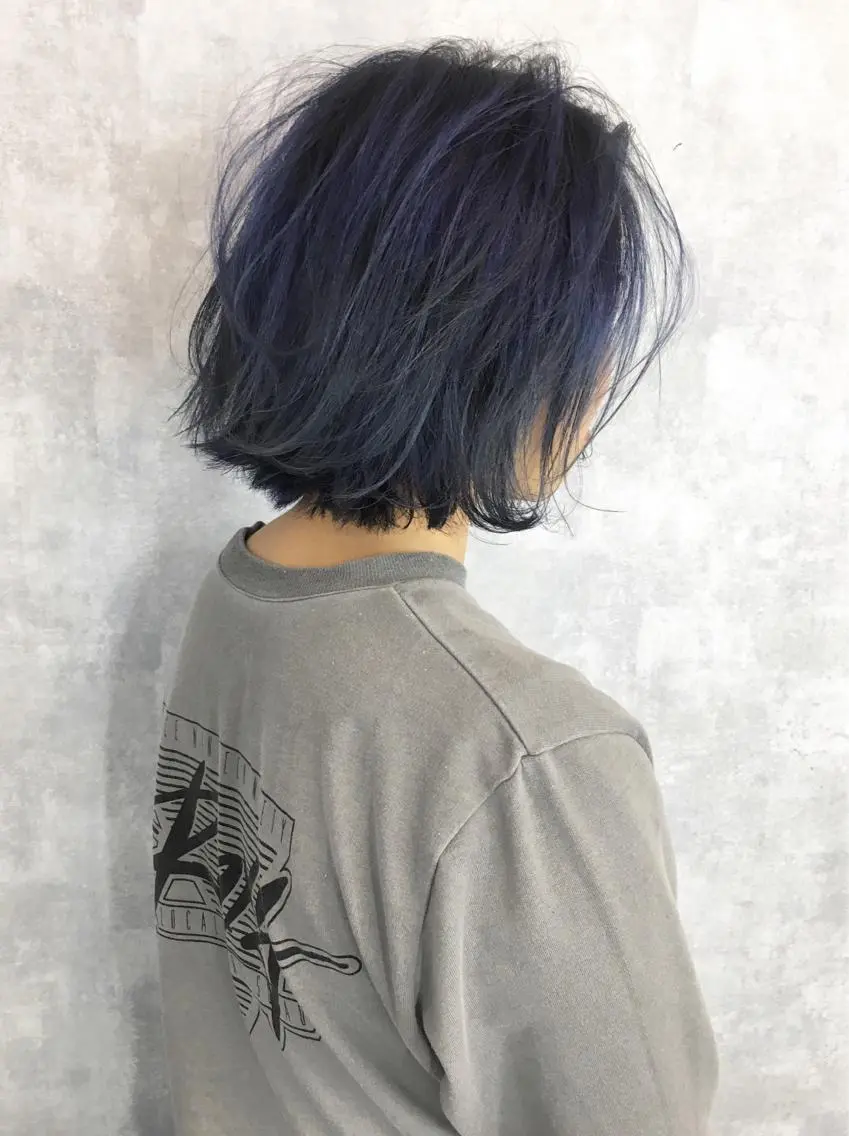 ショート カラー ヘアアレンジ ネイビーカラー ボブ レイヤーカット BLend 渋谷のヘアスタイル