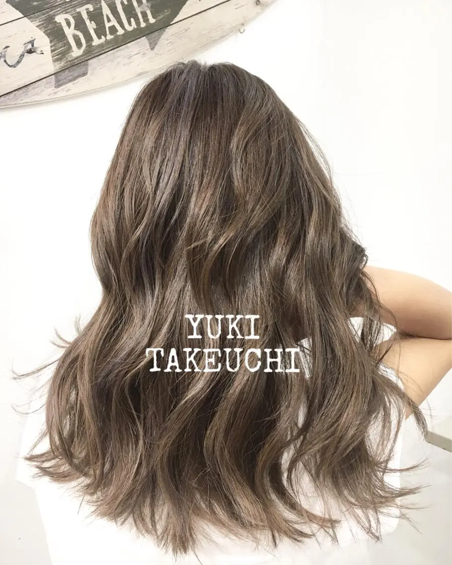 ミディアム カラー 武内 由貴のヘアスタイル