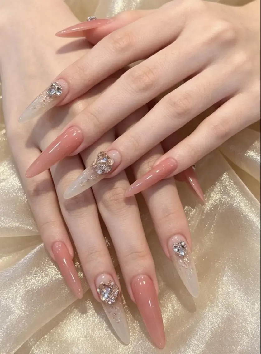 ネイル Suki🐳マツエク 🌸ネイル専門店のネイルデザイン