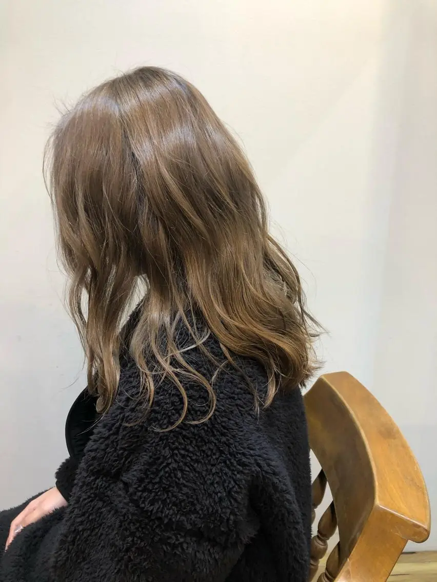 カラー ベージュカラー ブラウンカラー 透明感カラー 山口 朔弥のヘアスタイル