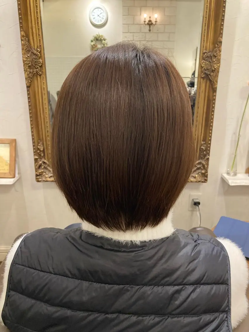 ショート ボブ 酸性ストレート✨ 艶カラー✨谷口倭子のヘアスタイル