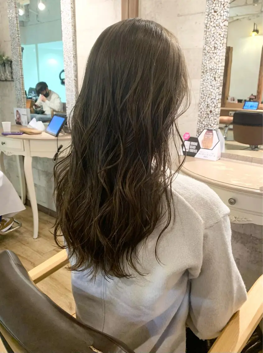 ロング カラー アディクシーカラー アッシュ 透明感カラー オリーブアッシュ カット ヘアカラー パーマ トリートメント 田村和範/似合わせ カラー/髪質改善のヘアスタイル