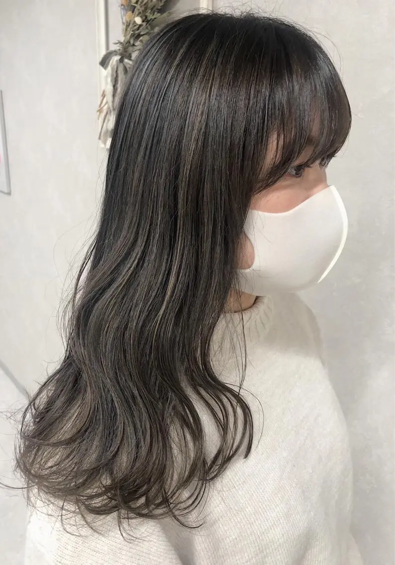 セミロング カラー グレージュ ハイライトカラー ハイライト 筑紫通り沿い | eNeのマツエク・マツパデザイン