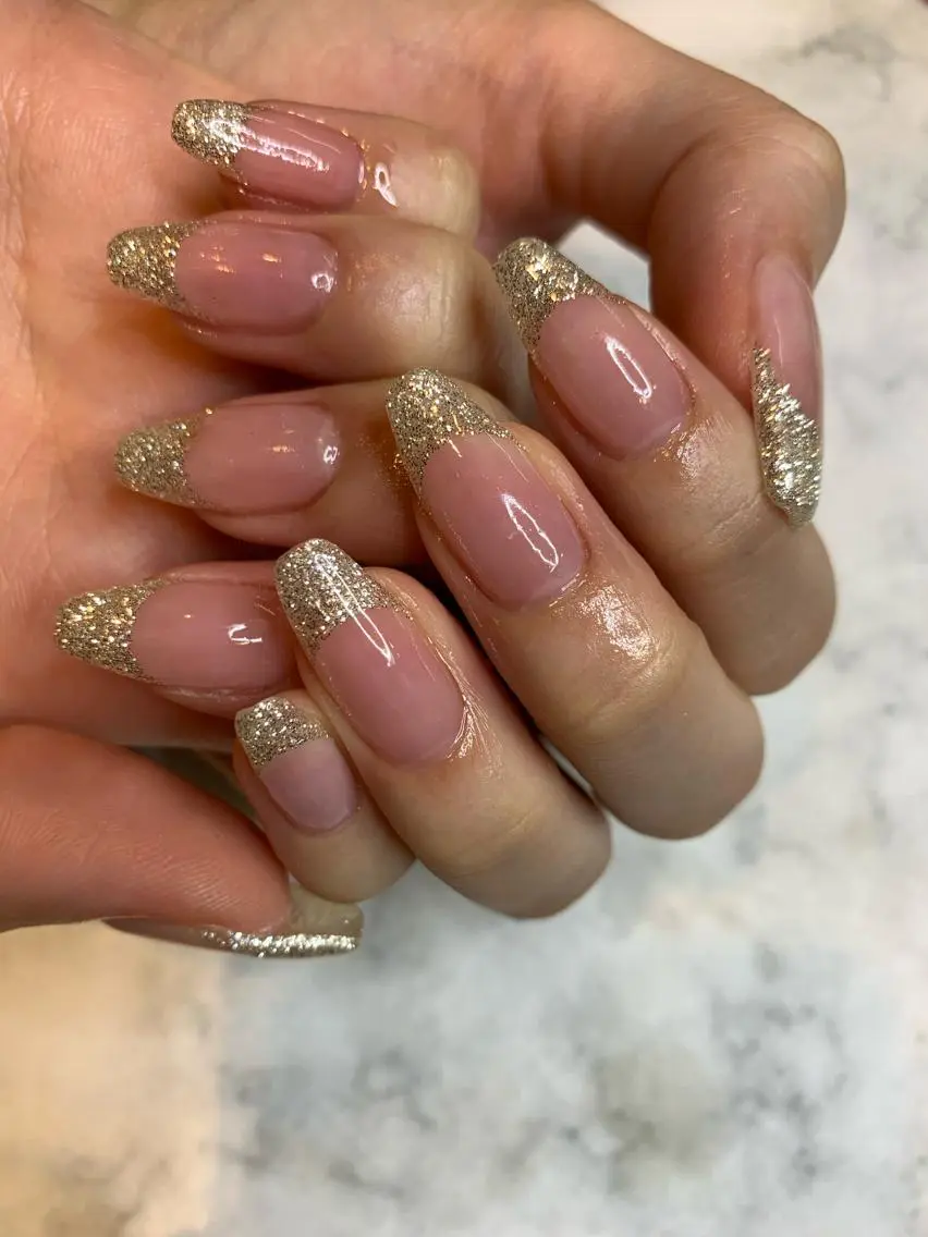 ネイル フレンチネイル ラメ(グリッター) Adite nailのネイルデザイン